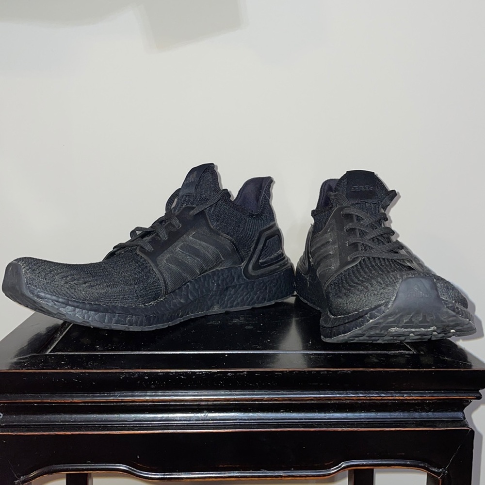 Adidas Triple Black Ultraboost
